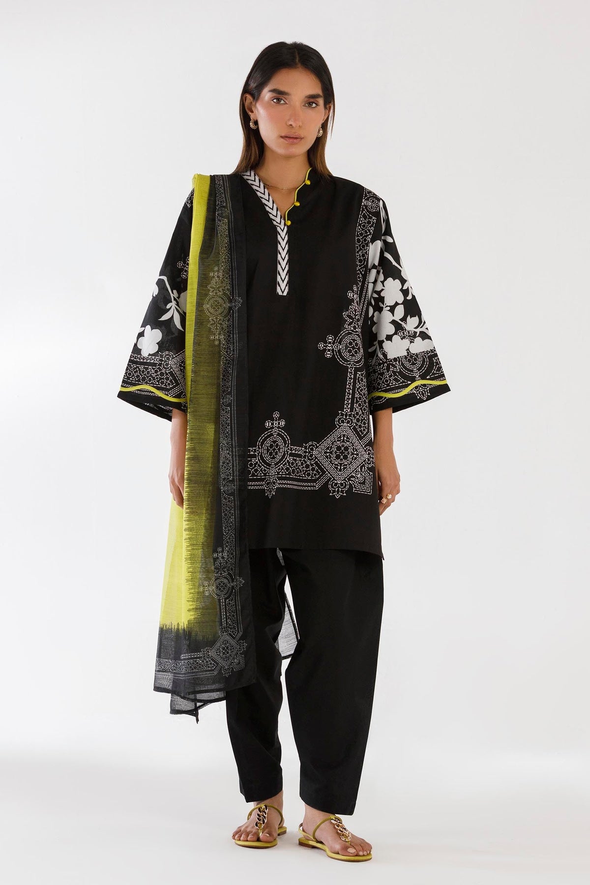 Sana Safinaz | Luxury Pret | Lawn Suit SS26MHY101AP3-1