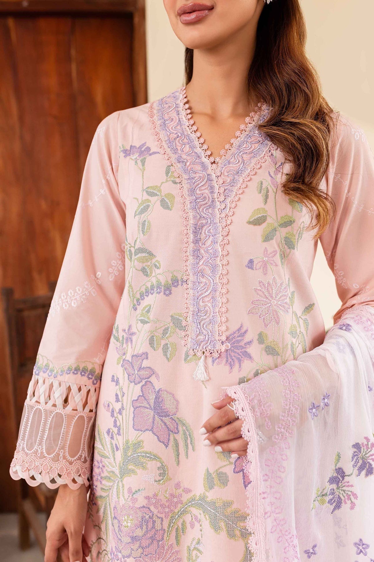 Sable Vogue | Shiree Lawn 24 | Rose Garden -  Sable Vogue Luxury - Original Designer Dress - House of Maryam