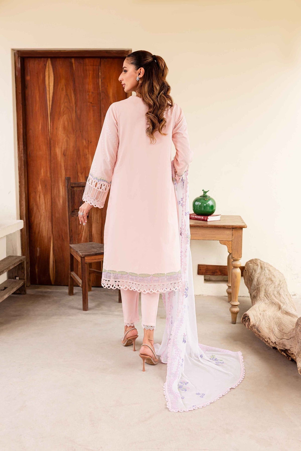 Sable Vogue | Shiree Lawn 24 | Rose Garden -  Sable Vogue Luxury - Original Designer Dress - House of Maryam