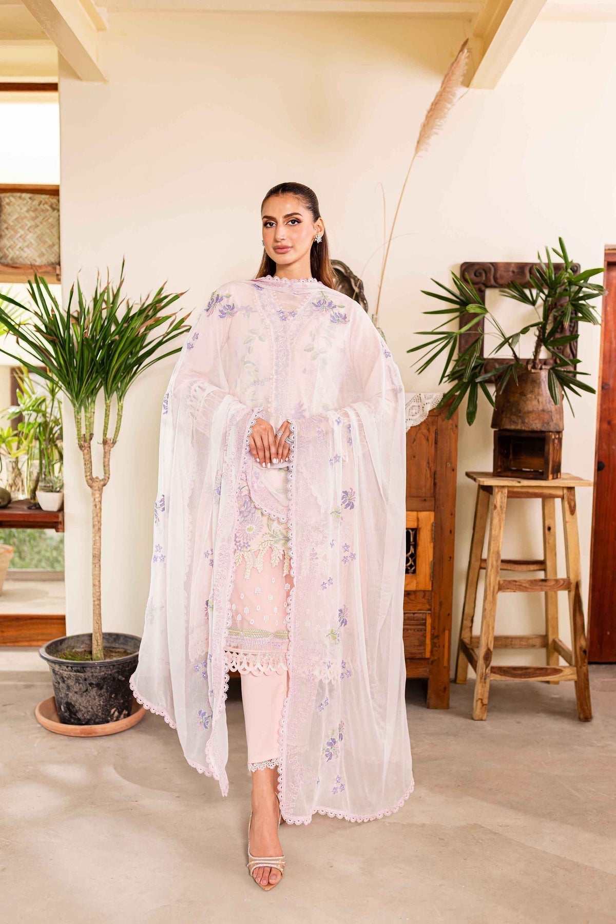 Sable Vogue | Shiree Lawn 24 | Rose Garden -  Sable Vogue Luxury - Original Designer Dress - House of Maryam