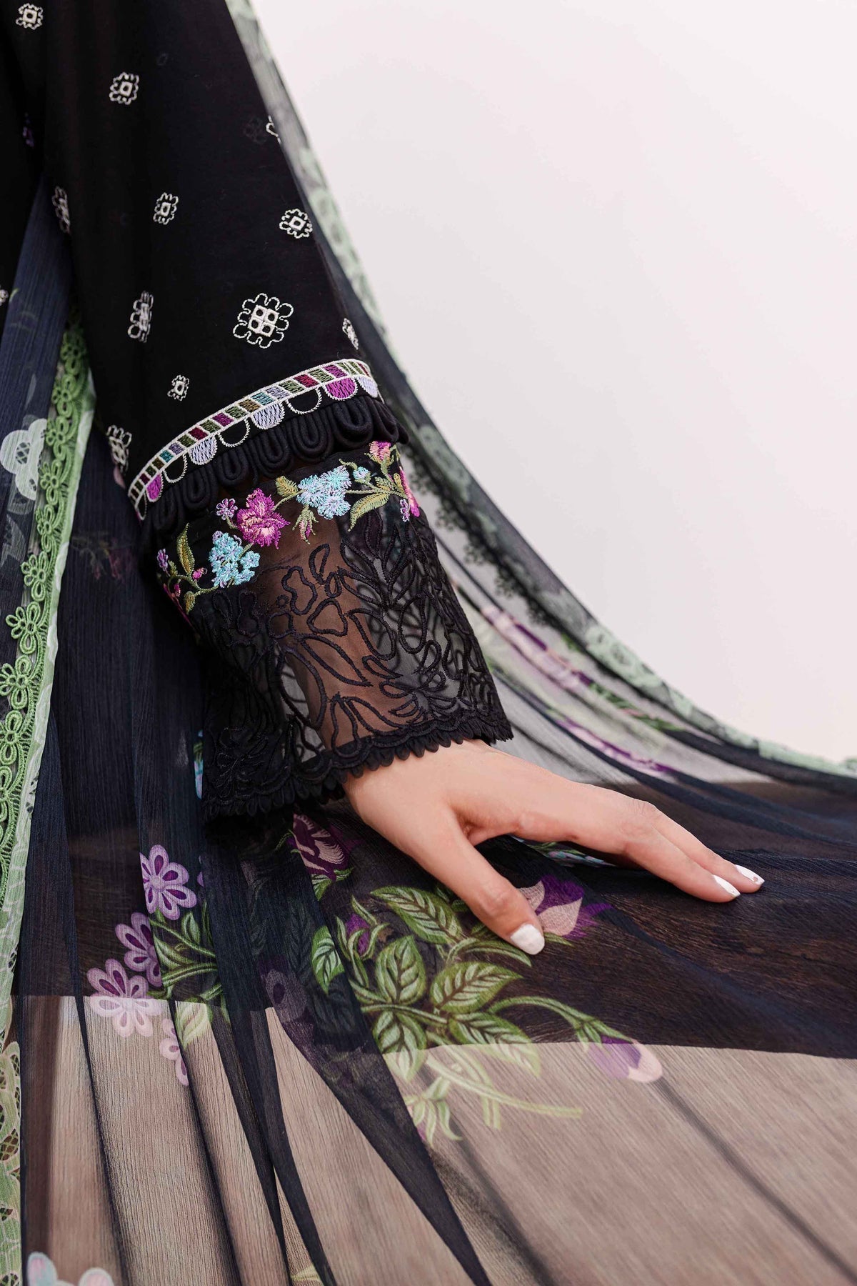 Sable Vogue | Shiree Lawn 24 | Aster -  Sable Vogue Luxury - Original Designer Dress - House of Maryam