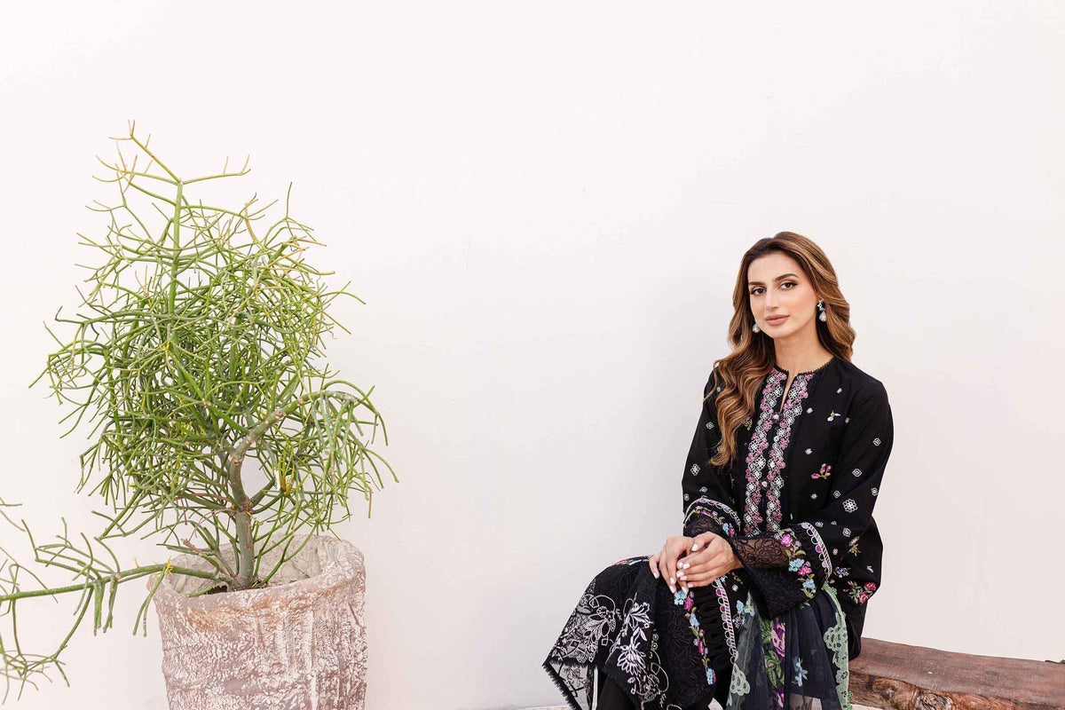 Sable Vogue | Shiree Lawn 24 | Aster -  Sable Vogue Luxury - Original Designer Dress - House of Maryam