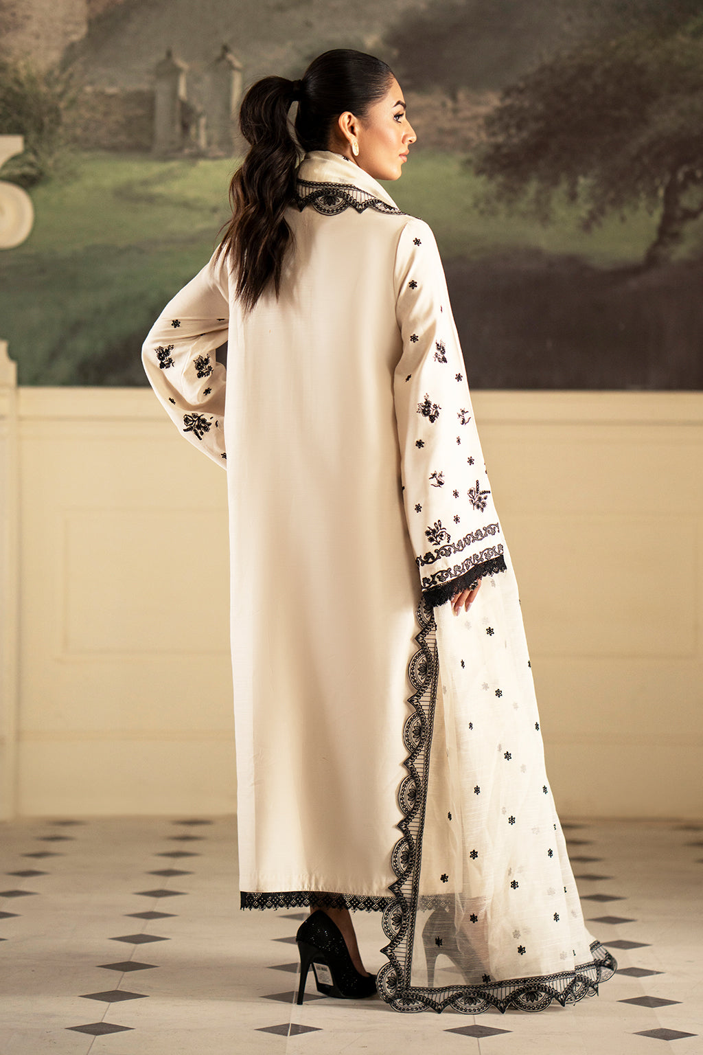 Saad Shaikh | Lumiere Winter |  D-05 Stellaire -  Saad Shaikh Ladies Clothes - Original Designer Dress - House of Maryam