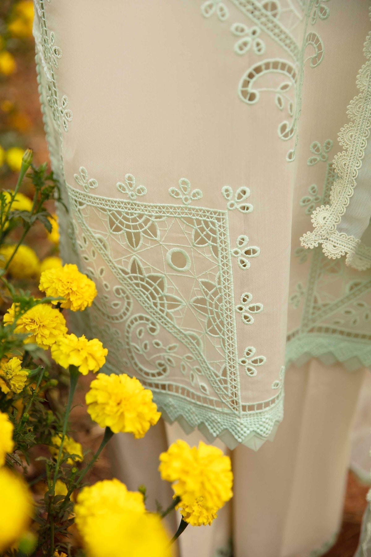 Sable Vogue | Luxury Lawn 24 | Nisa -  Sable Vogue Luxury - Original Designer Dress - House of Maryam