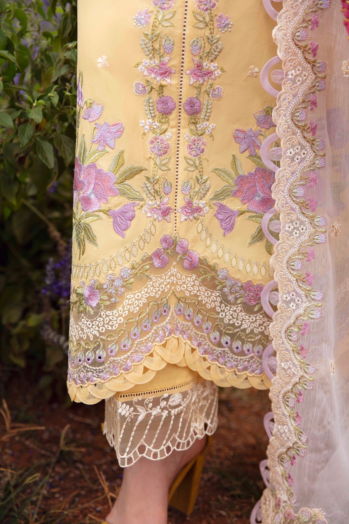 Sable Vogue | Luxury Lawn 24 | Maye -  Sable Vogue Luxury - Original Designer Dress - House of Maryam
