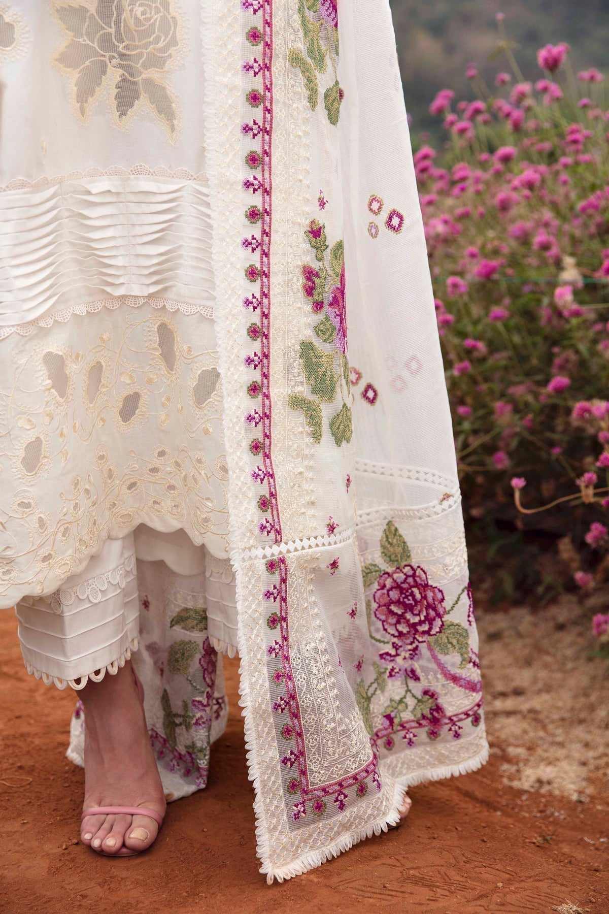 Sable Vogue | Luxury Lawn 24 | Lyra -  Sable Vogue Luxury - Original Designer Dress - House of Maryam