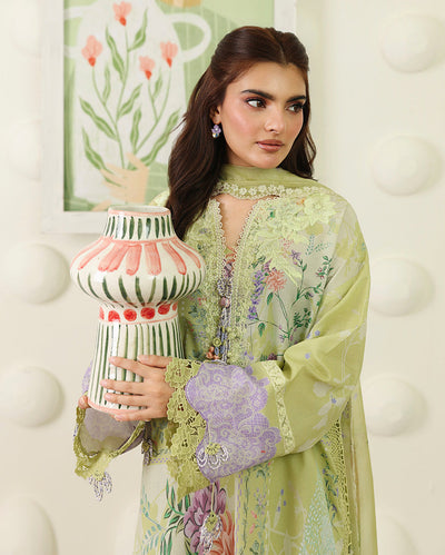 Roheenaz | Petals in Print | Sage Botanica
