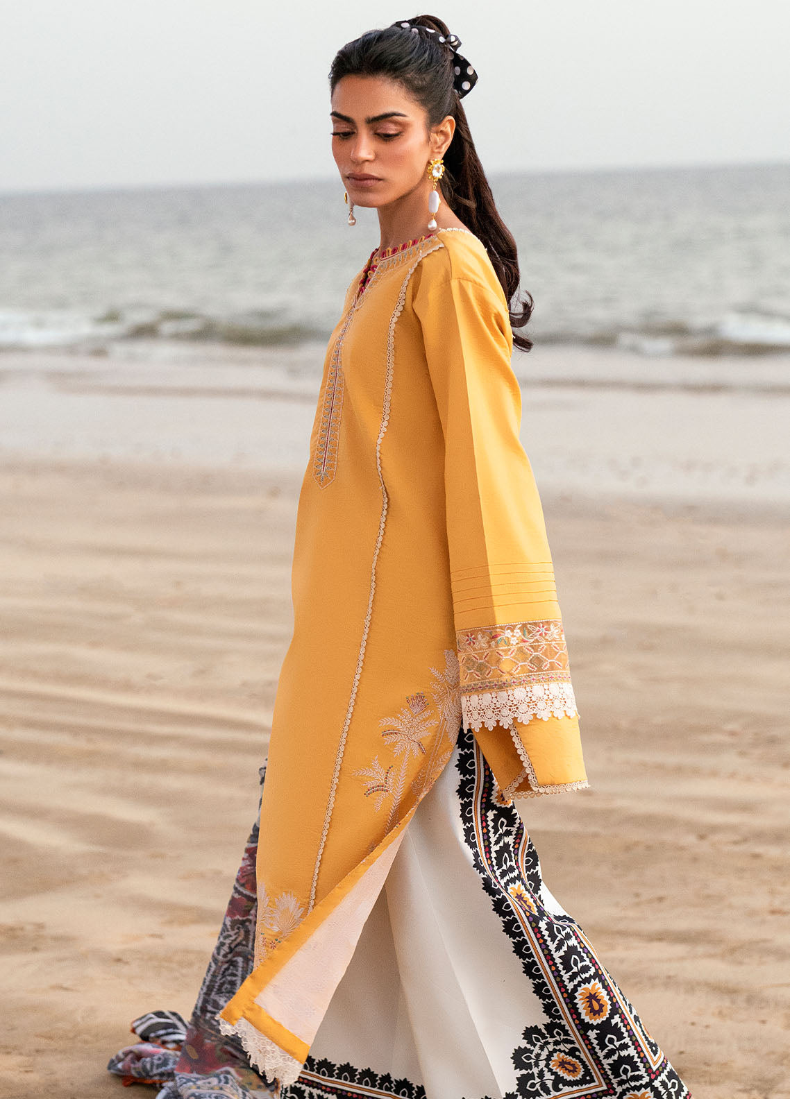 Sahane | Yaariyan Lawn Edit 25 | CT -20009 FEEHA - Yaariyan -  Sahane Ladies Clothes - Original Designer Dress - House of Maryam