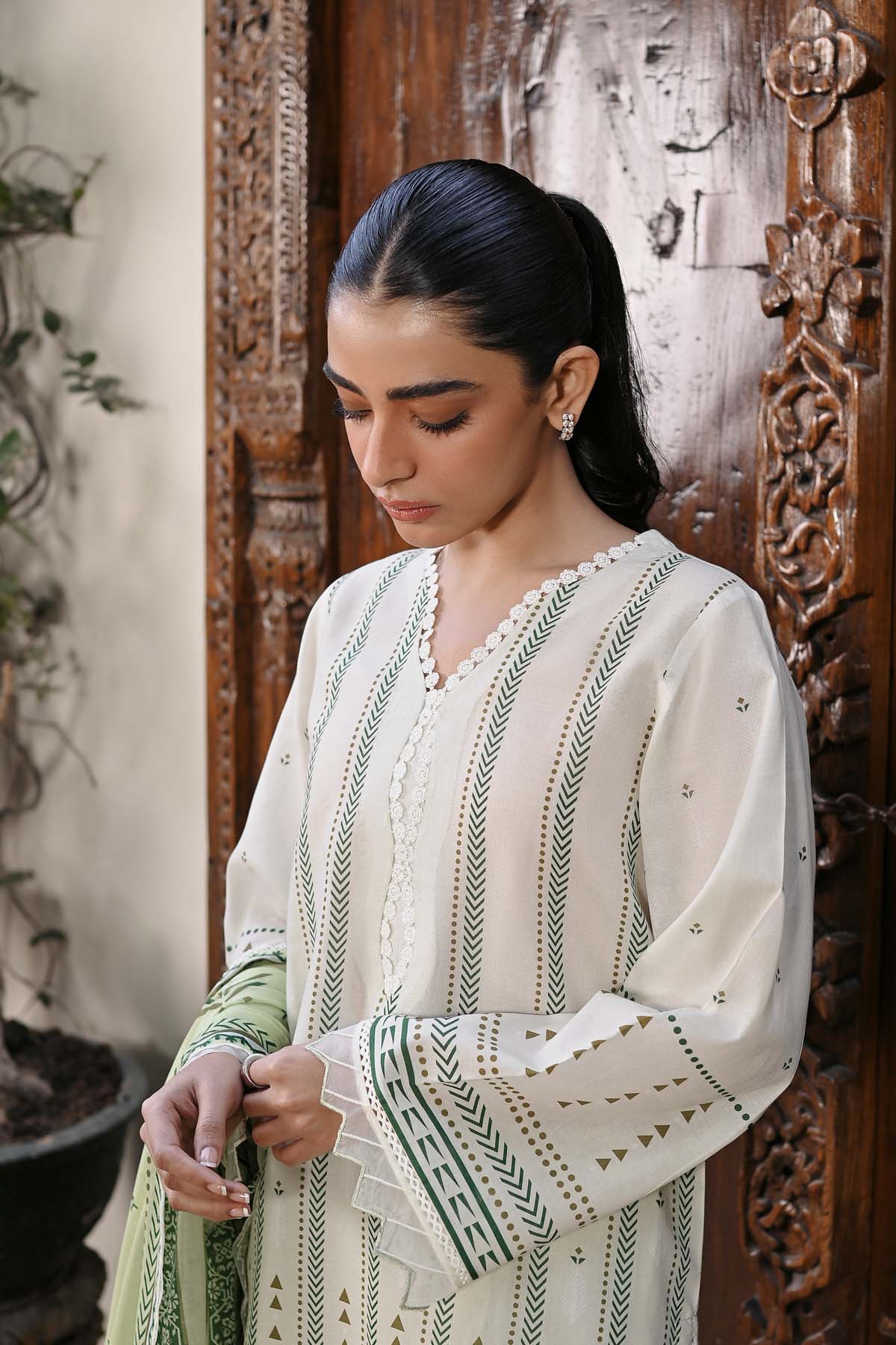 Sahar | Print Edit SS24 | P-16 -  Sahar Luxury - Original Designer Dress - House of Maryam