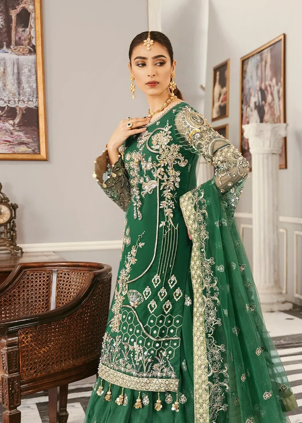 Akbar Aslam | Formal Collection 2021 | Anastasia