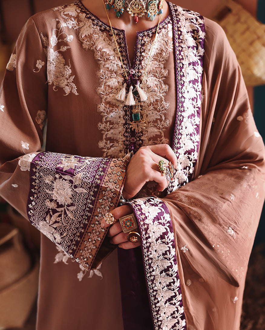 Mushq | Nuvera Raw Silk 26 | Sally, image 3