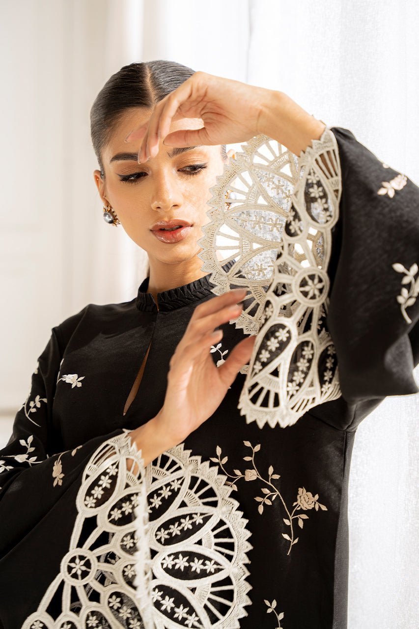 Sania Maskatiya | Eid Collection | Jada (B) by Sania Maskatiya - House of Maryam