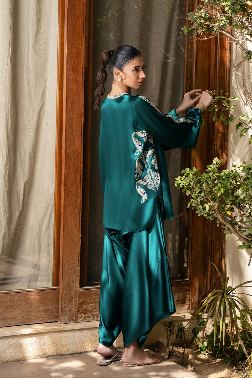 Sania Maskatiya | Eid Collection | Aja by Designer Sania Maskatiya - House of Maryam - Pakistani Designer Ethnic Wear in {{ shop.shopifyCountryName }}