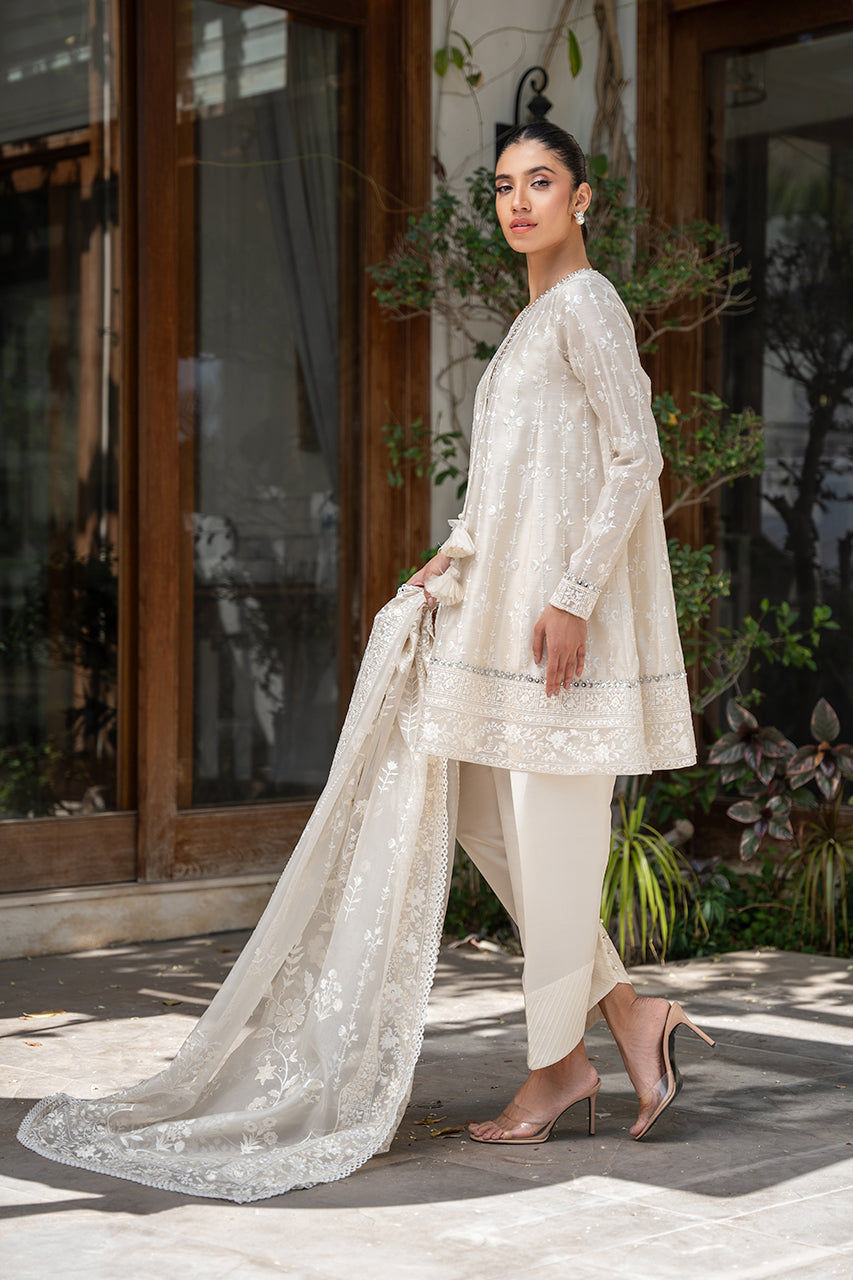 Sania Maskatiya | Eid Collection | Ashi by Designer Sania Maskatiya - House of Maryam - Pakistani Designer Ethnic Wear in {{ shop.shopifyCountryName }}