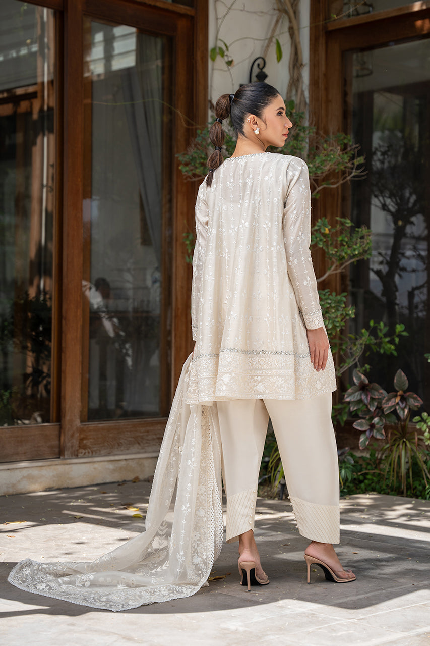 Sania Maskatiya | Eid Collection | Ashi by Designer Sania Maskatiya - House of Maryam - Pakistani Designer Ethnic Wear in {{ shop.shopifyCountryName }}