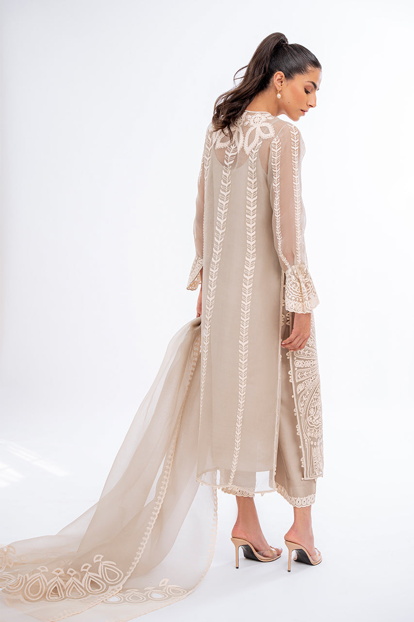 Sania Maskatiya | Eid Collection | Layan (A) by Designer Sania Maskatiya - House of Maryam - Pakistani Designer Ethnic Wear in {{ shop.shopifyCountryName }}