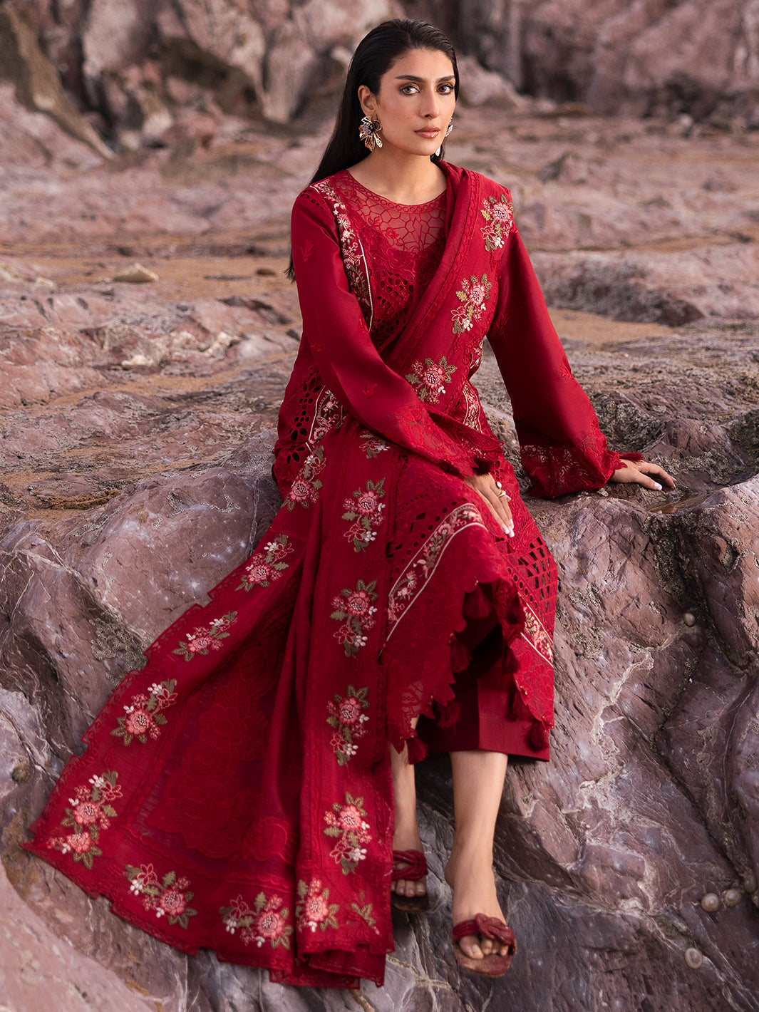 Mahnur | Sirena Luxury Lawn 25 | Scarlett -  Mahnur Ladies Clothes - Original Designer Dress - House of Maryam