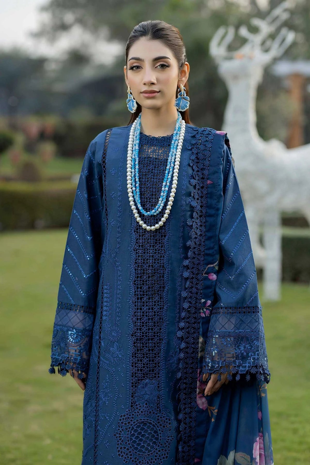 Adans Libas | Serene Luxury Lawn | SERENE 1741, image 3