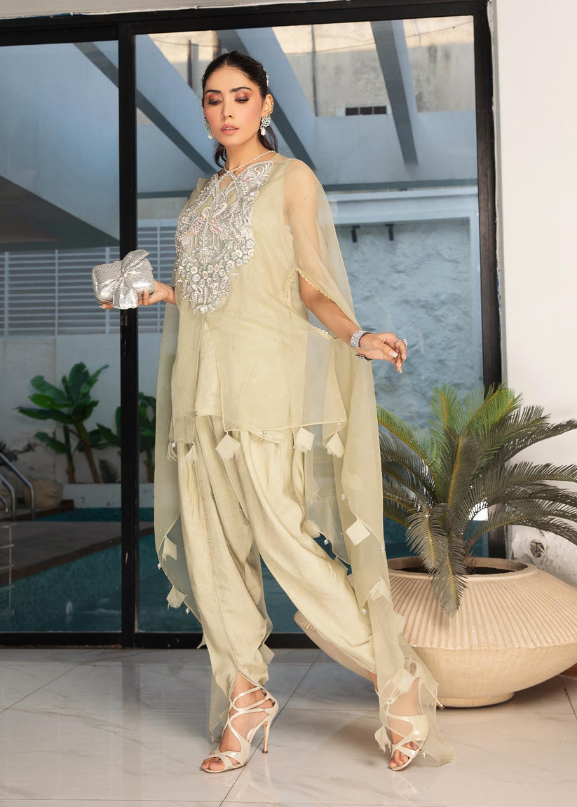 Shiza Hassan | Sublime Luxury Pret | Inara by Designer Shiza Hassan - House of Maryam - Pakistani Designer Ethnic Wear in {{ shop.shopifyCountryName }}