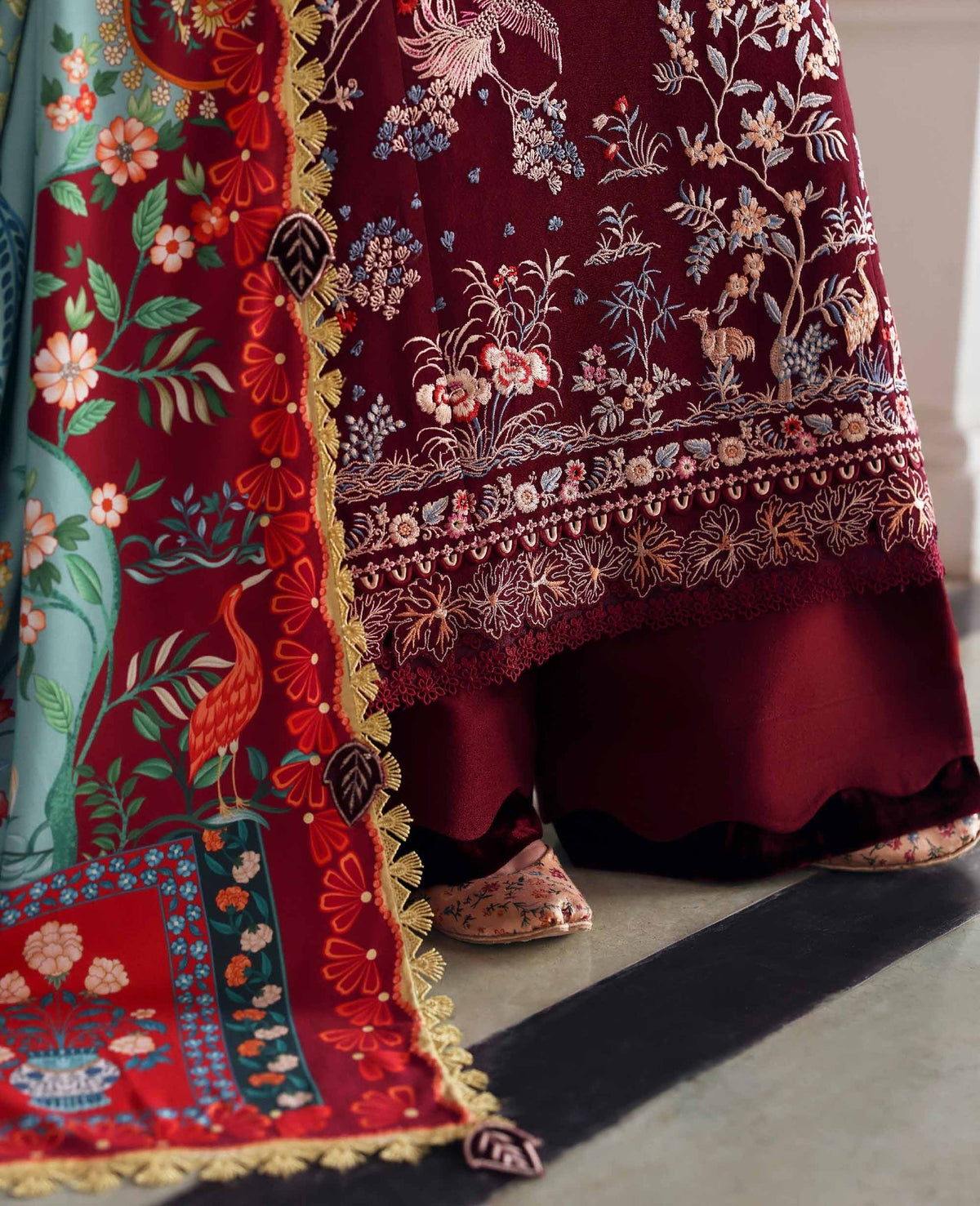Republic Womenswear | Amaris Luxury Shawl 25 | Sienna-5