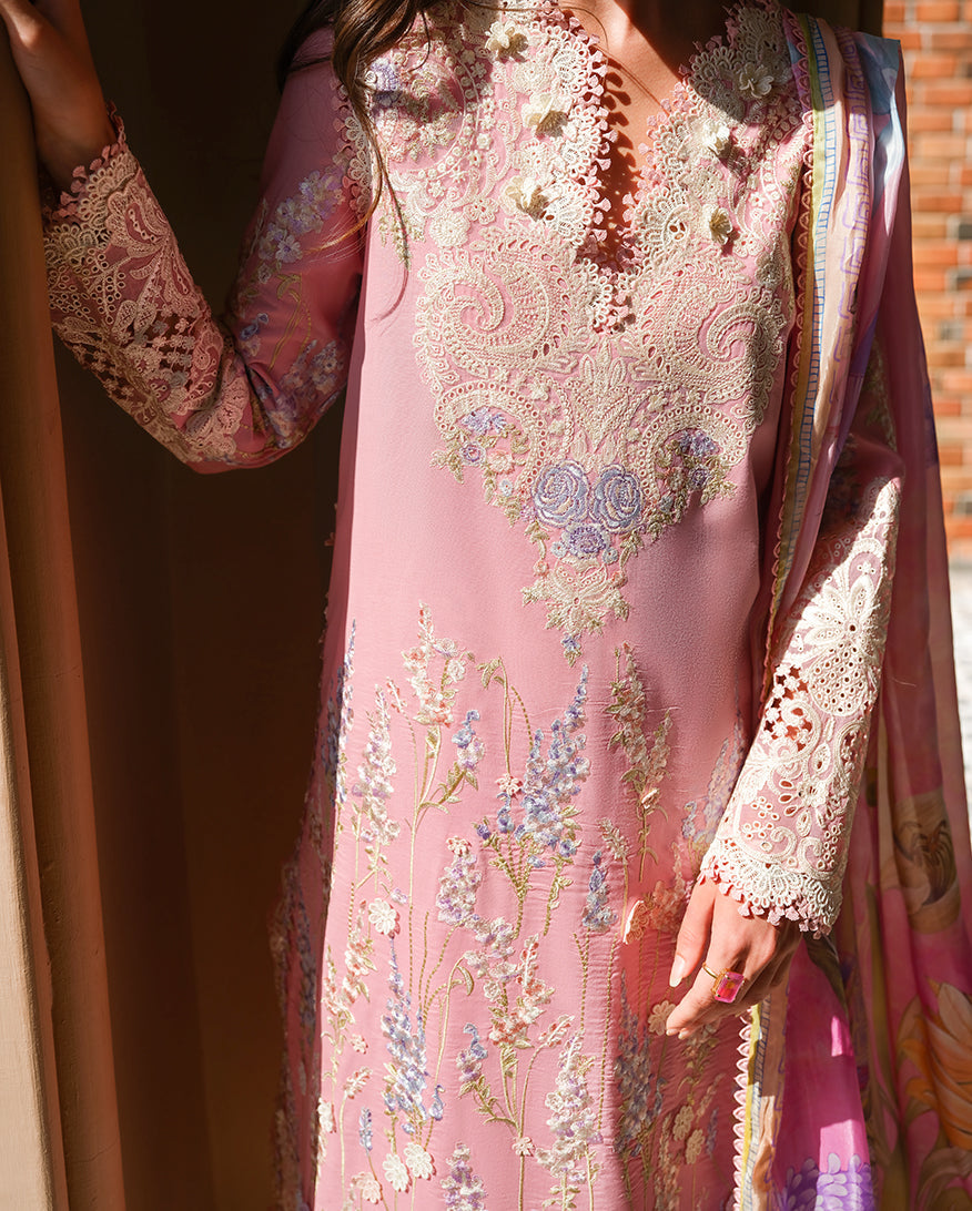 Mushq | Amoi Luxury Lawn | Silent Vows, image 3