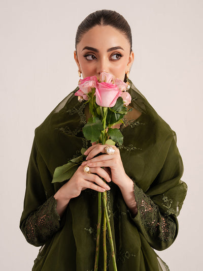 Izel | The Silk Chapter | Silken