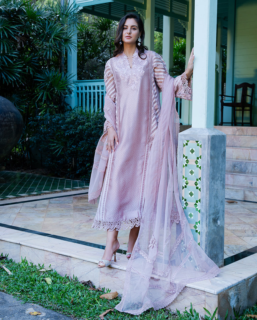 Mushq | Euphoria Pret | Silver Lining-1