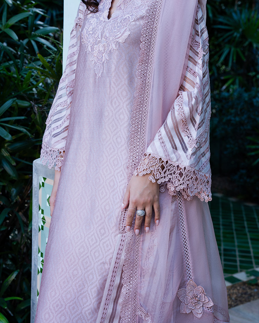 Mushq | Euphoria Pret | Silver Lining, image 3