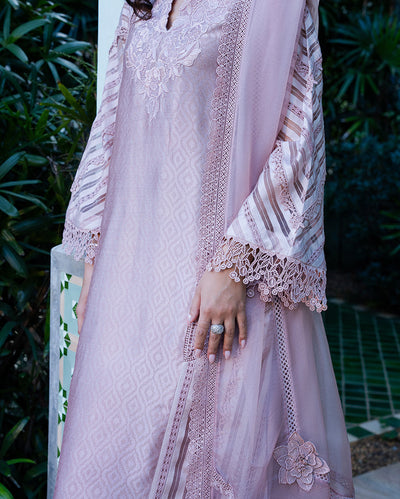 Mushq | Euphoria Pret | Silver Lining