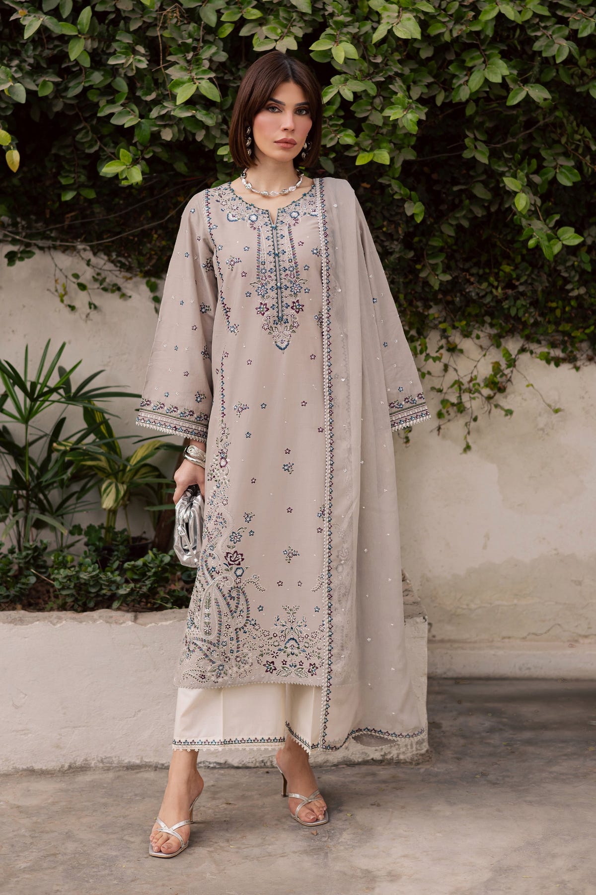 Batik | Feyre Luxury Lawn Eid Edit 26' | Silversun 3Pc