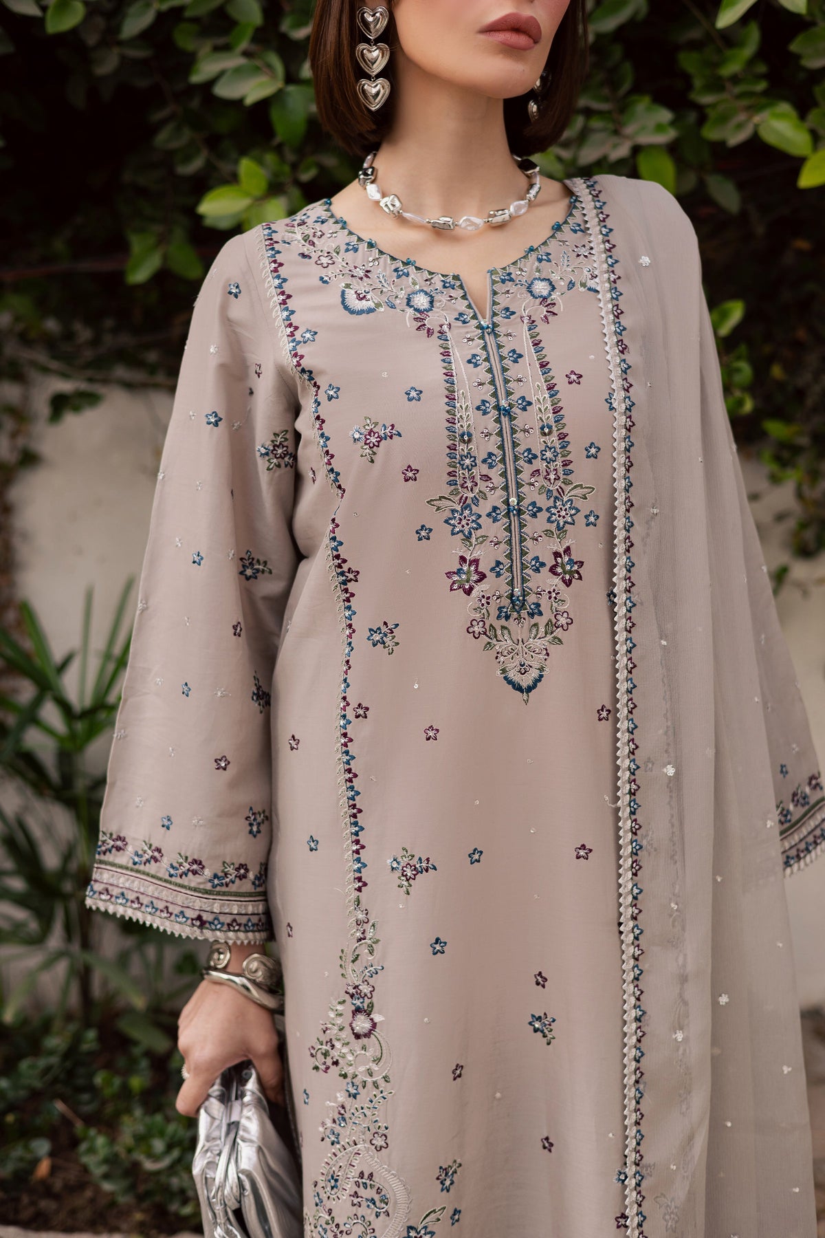 Batik | Feyre Luxury Lawn Eid Edit 26' | Silversun 3Pc-7