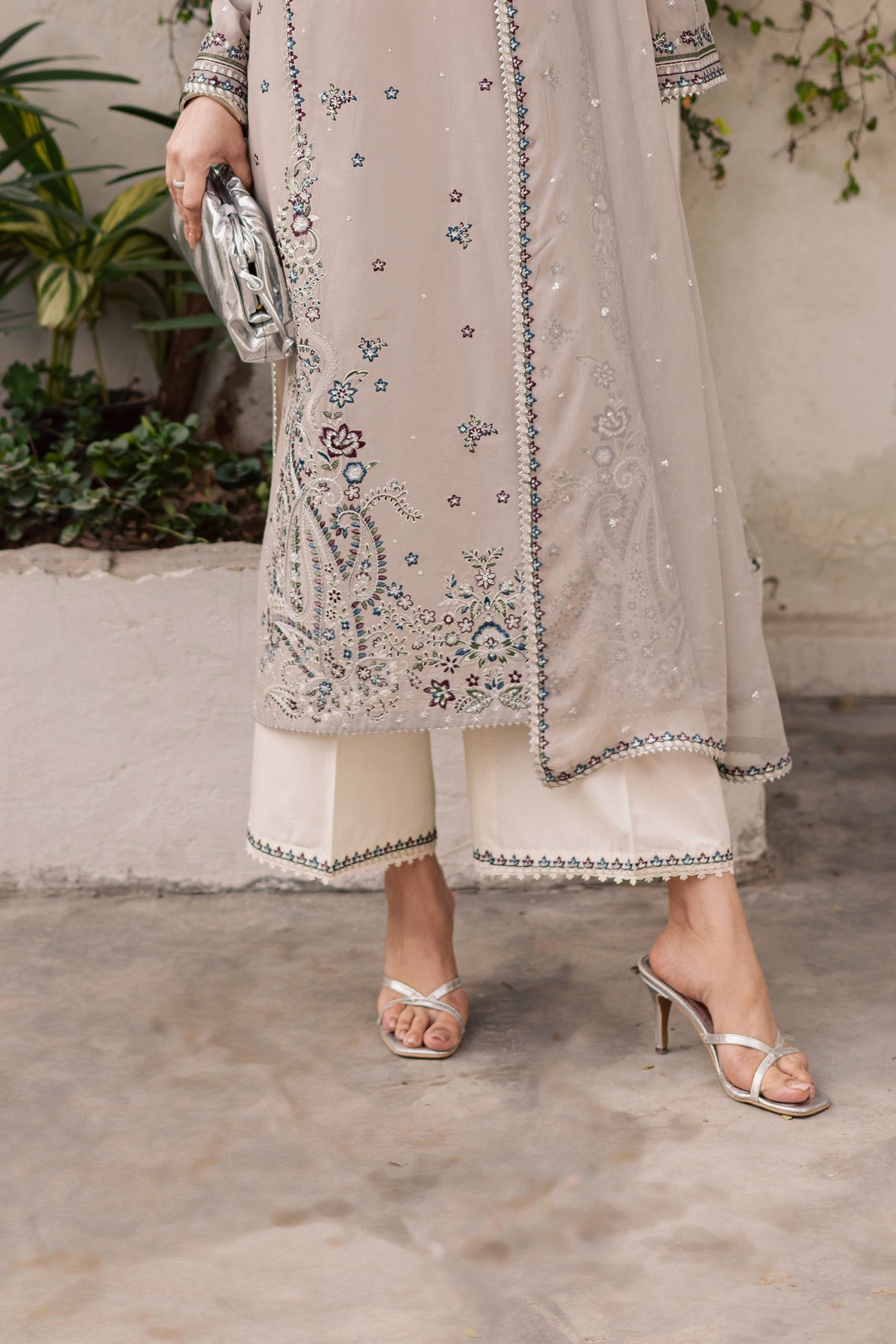 Batik | Feyre Luxury Lawn Eid Edit 26' | Silversun 3Pc-6