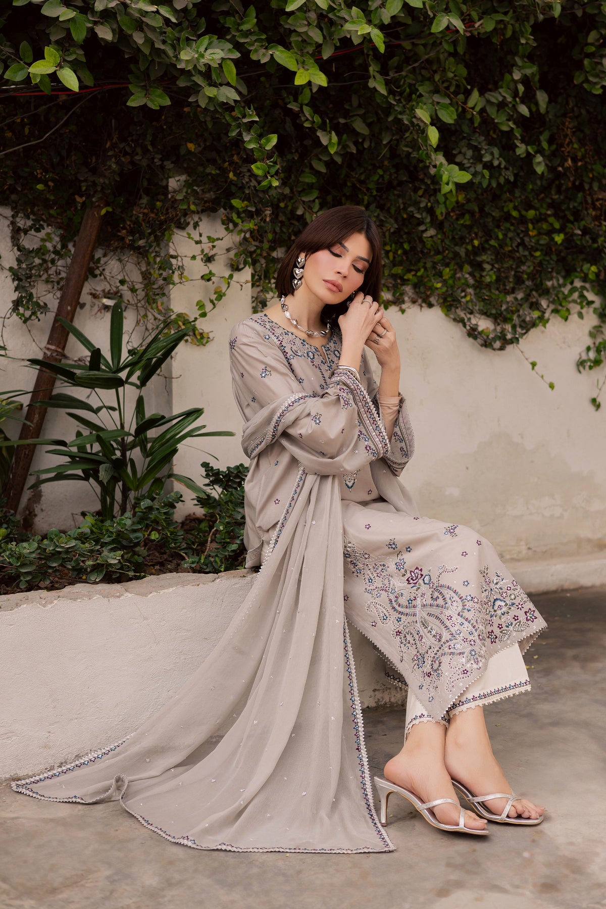 Batik | Feyre Luxury Lawn Eid Edit 26' | Silversun 3Pc-5