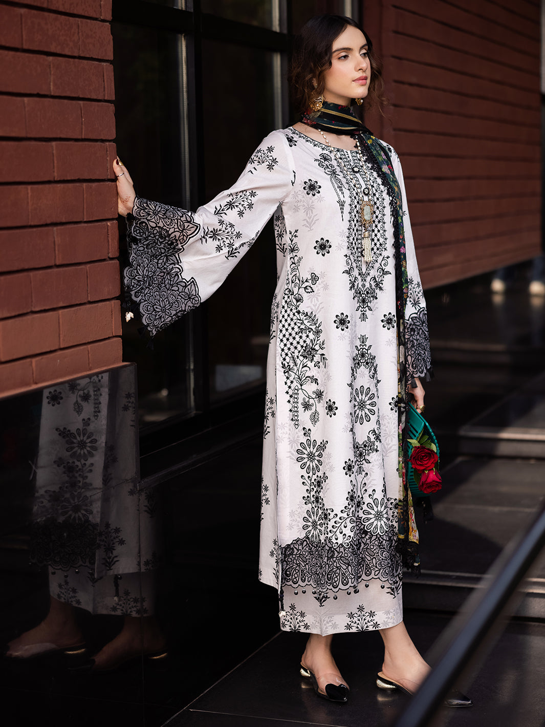 Mahnur | After Hours Luxury Lawn 25 | Sundaze Soiree -  Mahnur Ladies Clothes - Original Designer Dress - House of Maryam