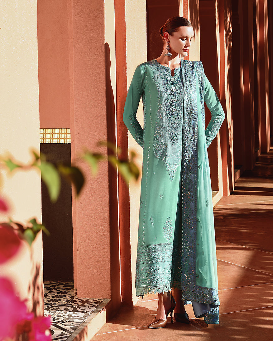 Mushq | Nuvera Raw Silk 26 | Sybil