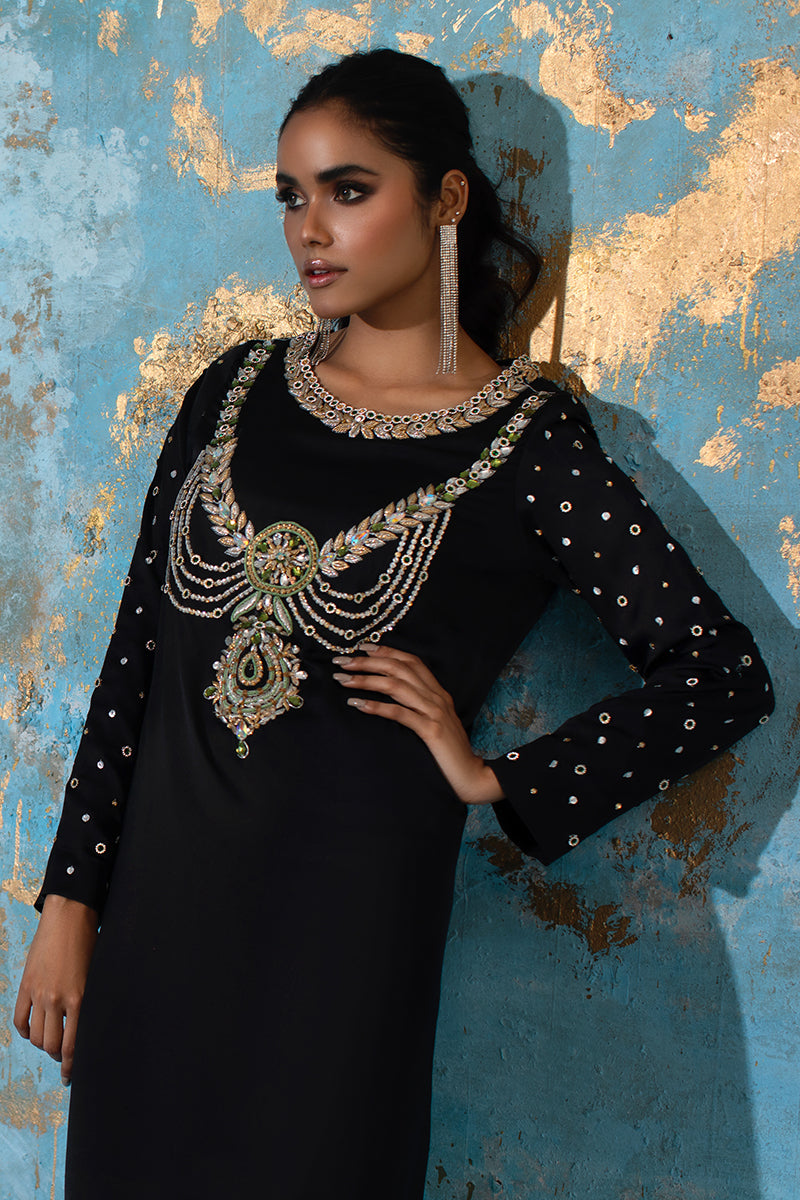 Wardha Saleem | Luxury Pret Fusion Wear | BELLE - KAFTAN -  Wardha Saleem Ladies Clothes - Original Designer Dress - House of Maryam