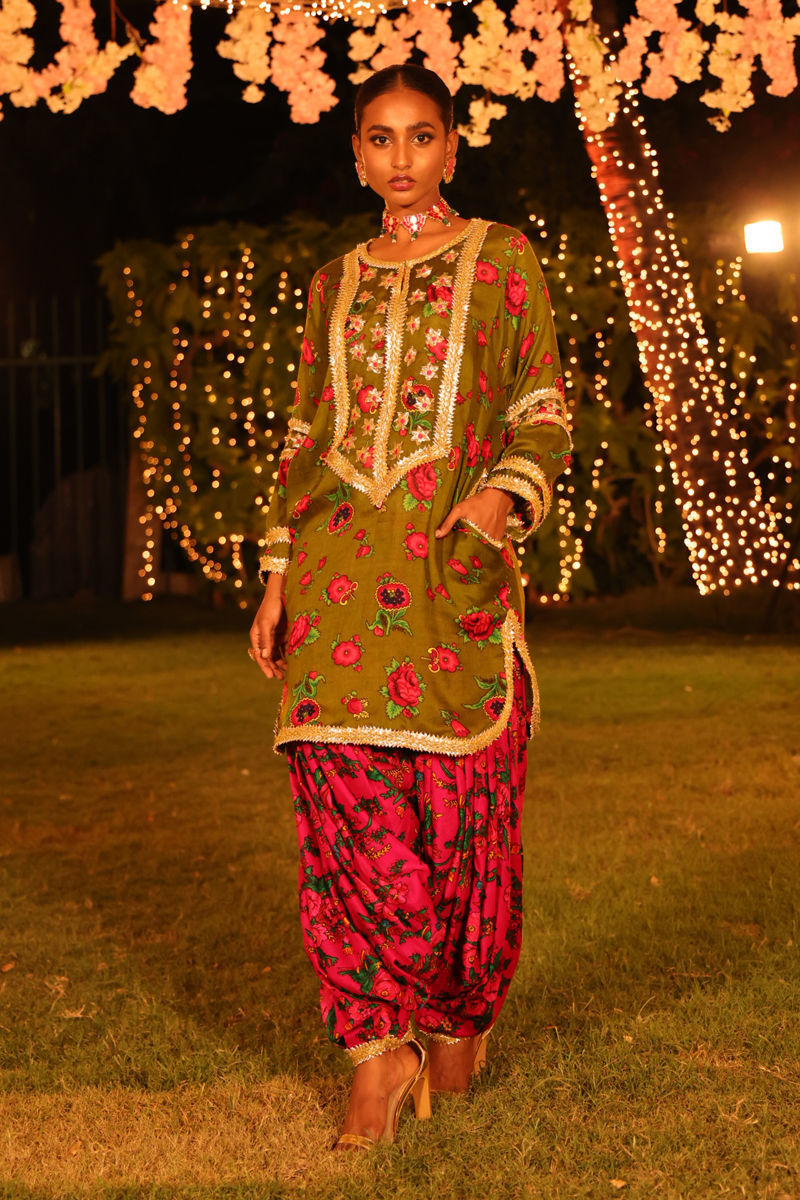 The Pink Tree Company | Wedding Wear | MAGENTA FLASH by Designer The Pink Tree Company - House of Maryam - Pakistani Designer Ethnic Wear in {{ shop.shopifyCountryName }}