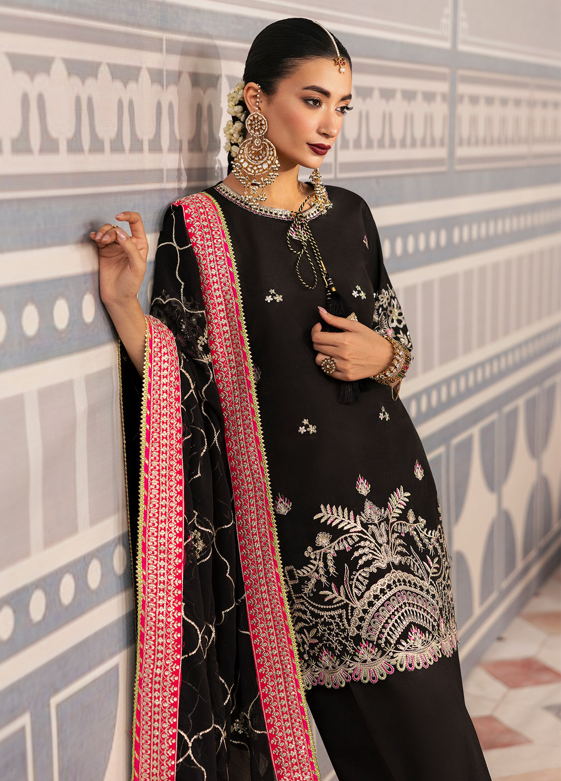 Sahane | There She Glows  | TSG-01 Noir -  Sahane Ladies Clothes - Original Designer Dress - House of Maryam