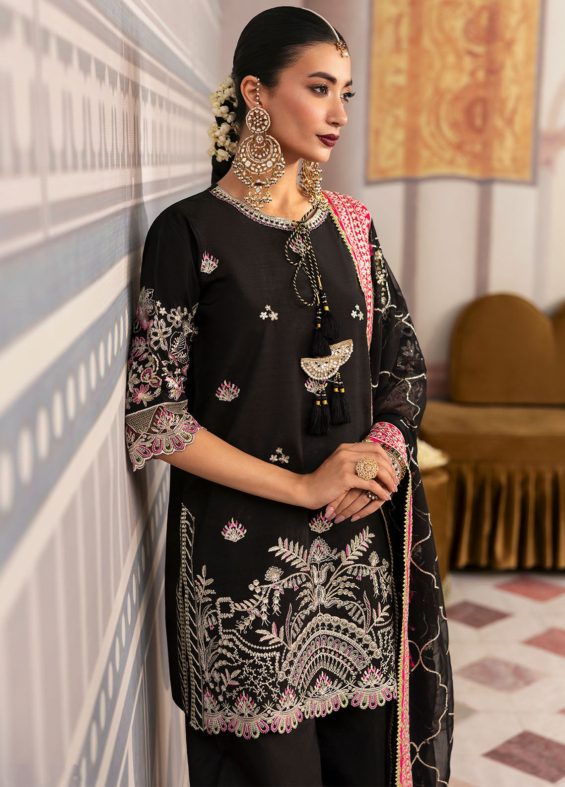 Sahane | There She Glows  | TSG-01 Noir -  Sahane Ladies Clothes - Original Designer Dress - House of Maryam