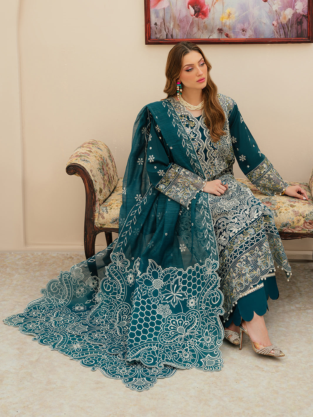 Mahnur | Allenura Luxury Lawn 24 | TUSCANY -  Mahnur Luxury - Original Designer Dress - House of Maryam