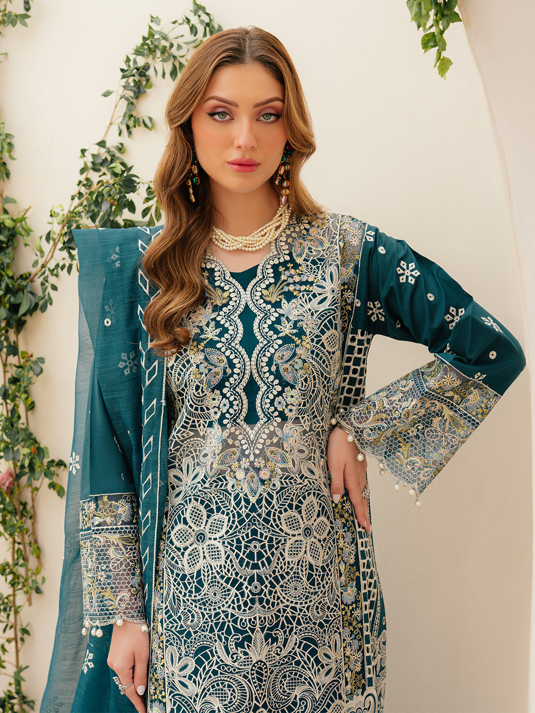 Mahnur | Allenura Luxury Lawn 24 | TUSCANY -  Mahnur Luxury - Original Designer Dress - House of Maryam