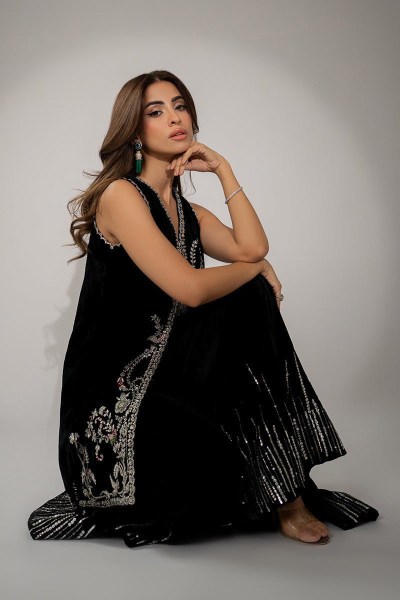 Mina Hassan | Winter 25 | Aena by Mina Hasan, image 6