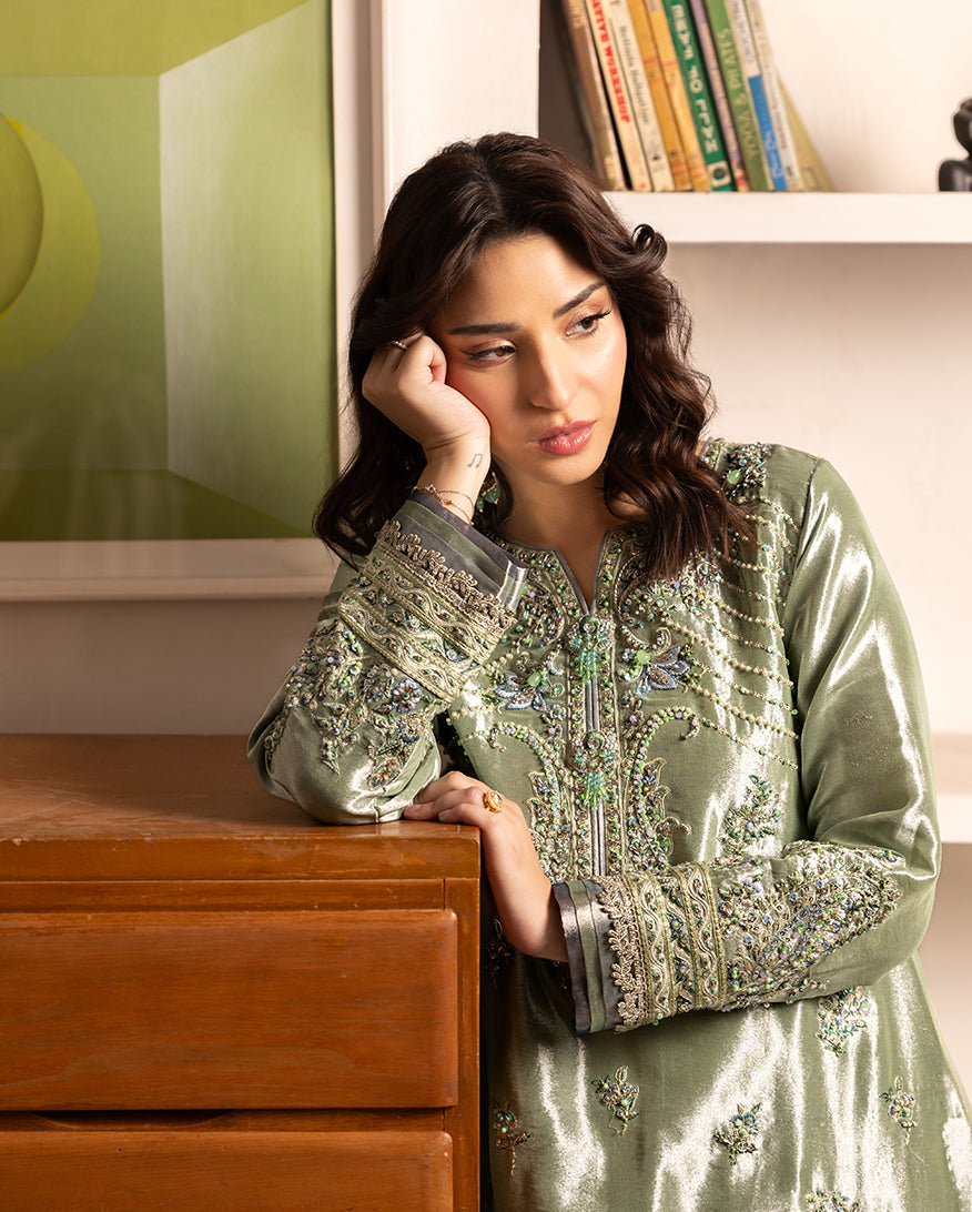 Mushq | Sunehri Lama Silk | Tabeer, image 3