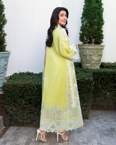 Mushq | Amoi Luxury Lawn | Tender Whisper