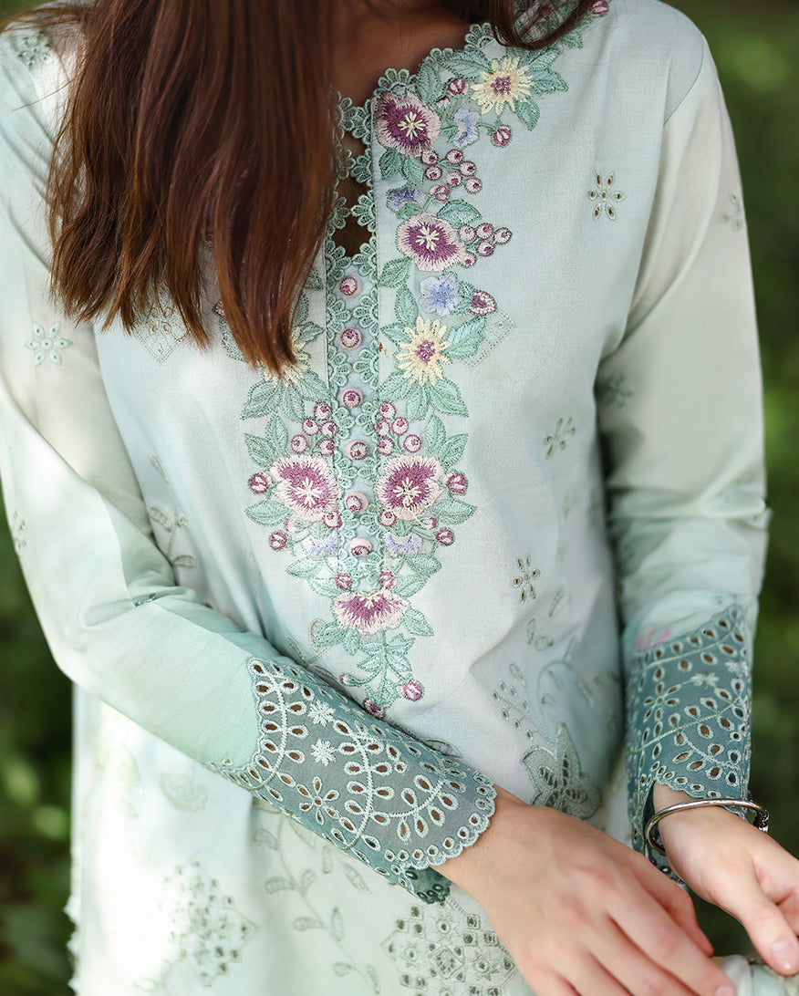 Mushq | Solace Ombre Chikankari | Tranquil Muse, image 5
