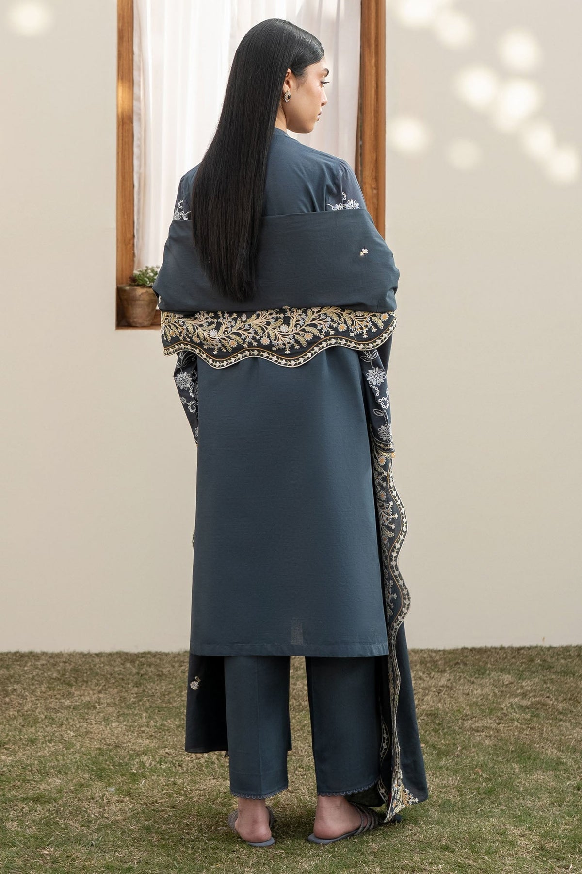 Cross Stitch | Emb Lawn Mahiri 26 | OMBRE BLUE, image 2