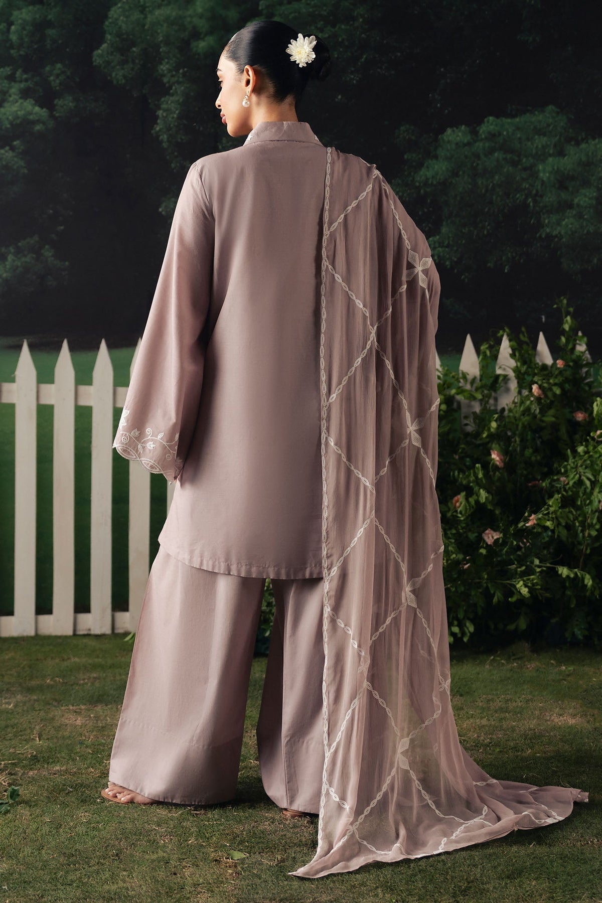 Cross Stitch | The Moonsoon Edit 26 | MAUVE WHISPER-3PC EMBROIDERED SUIT, image 2