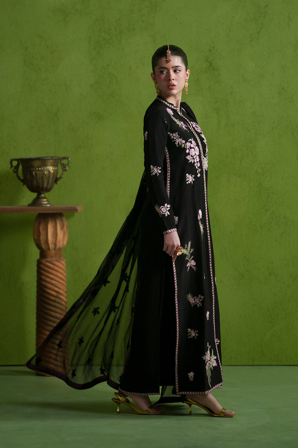 Vanya | The Regal Edit | FF-76, image 5