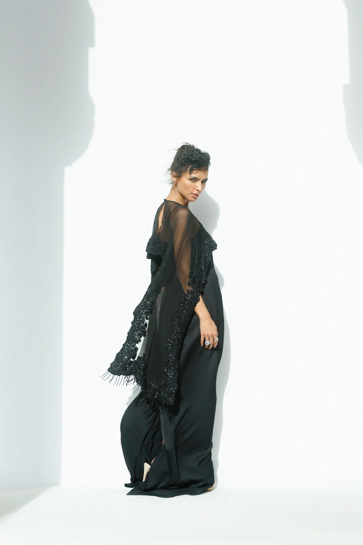 Erum Khan | Carvaan Formals | Shahveen, image 2
