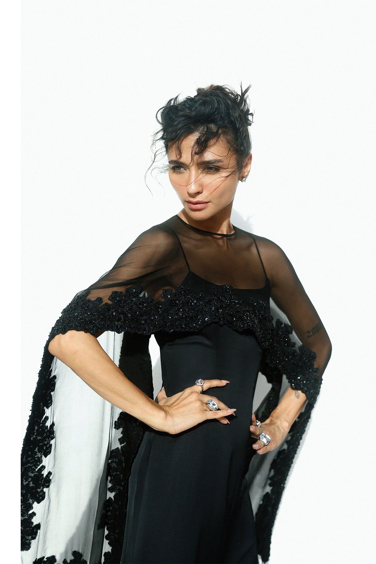Erum Khan | Carvaan Formals | Shahveen, image 5